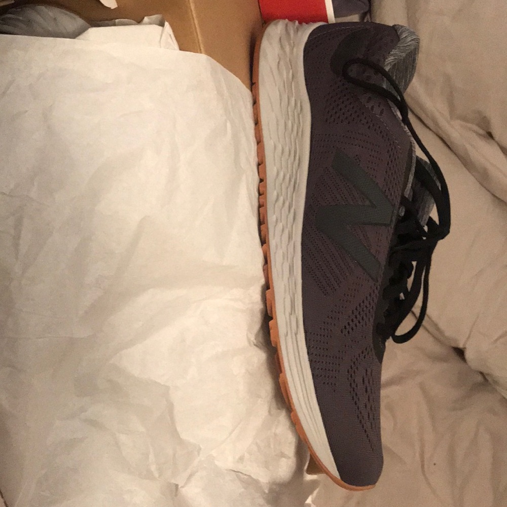 Fresh Foam Arishi Mens size 11 NEW IN BOX!!